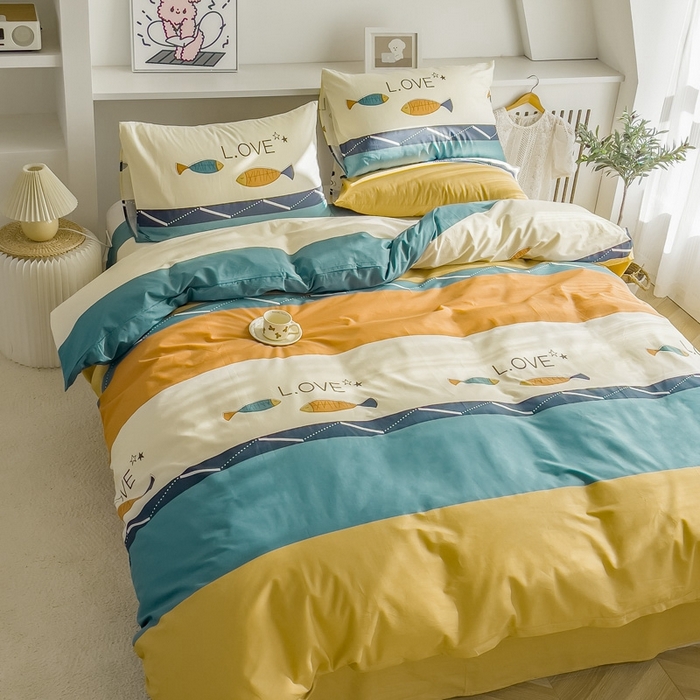 91家纺网 家纺一手货源 找家纺 首爱家纺 2025新款纯棉斜纹印花四件套 鱼之恋