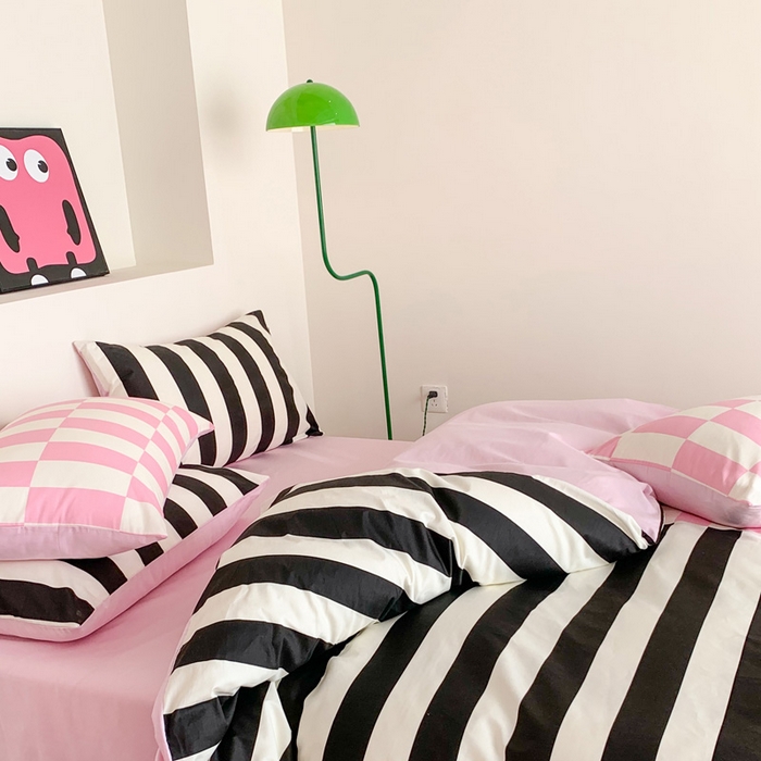 91家纺网 家纺一手货源 找家纺 澳萝拉 2024新款全棉条纹大版四件套 甜酷黑莓