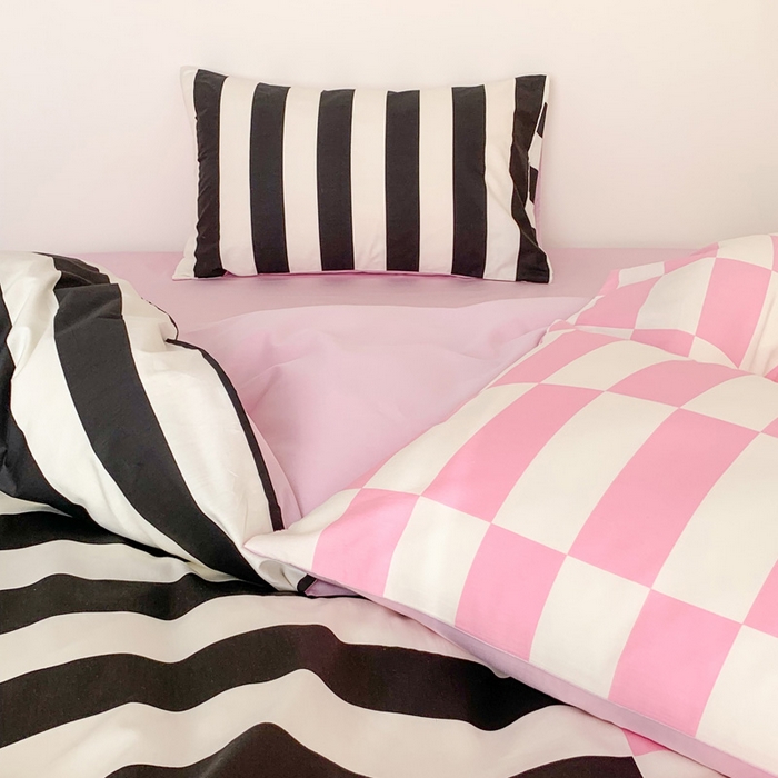 91家纺网 家纺一手货源 找家纺 澳萝拉 2024新款全棉条纹大版四件套 甜酷黑莓