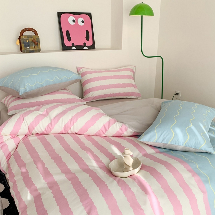 91家纺网 家纺一手货源 找家纺 澳萝拉 2024新款全棉条纹大版四件套 樱花蓝椰