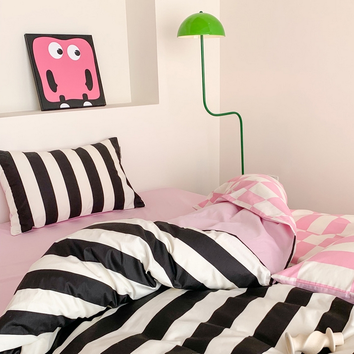 91家纺网 家纺一手货源 找家纺 澳萝拉 2024新款全棉条纹大版四件套 甜酷黑莓