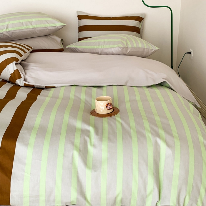 91家纺网 家纺一手货源 找家纺 澳萝拉 2024新款全棉条纹大版四件套 焦糖玛奇朵