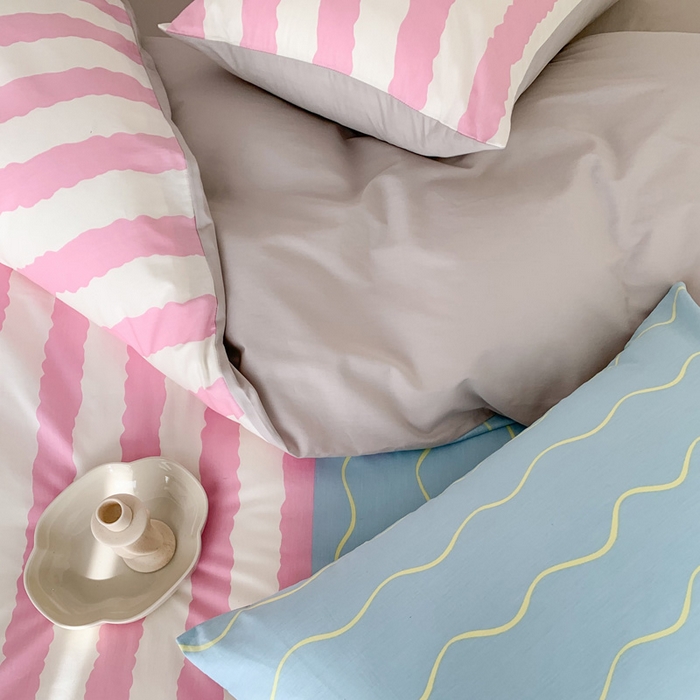 91家纺网 家纺一手货源 找家纺 澳萝拉 2024新款全棉条纹大版四件套 樱花蓝椰