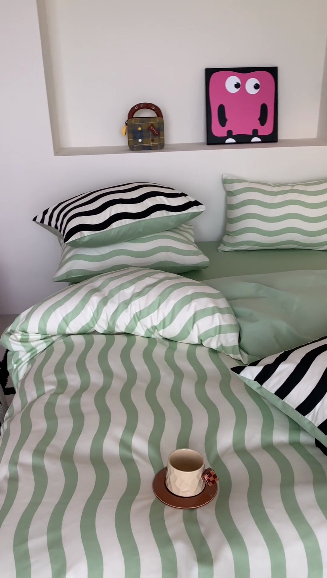 91家纺网 家纺一手货源 找家纺 澳萝拉 2024新款全棉条纹大版四件套 抹茶拿铁