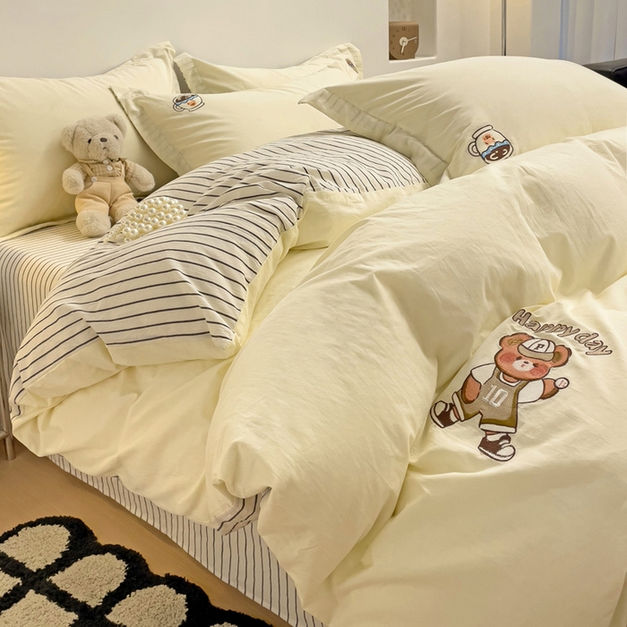 91家纺网 家纺一手货源 找家纺 娜娜 2024新款全棉色织水洗棉套件 维尼熊-奶昔白