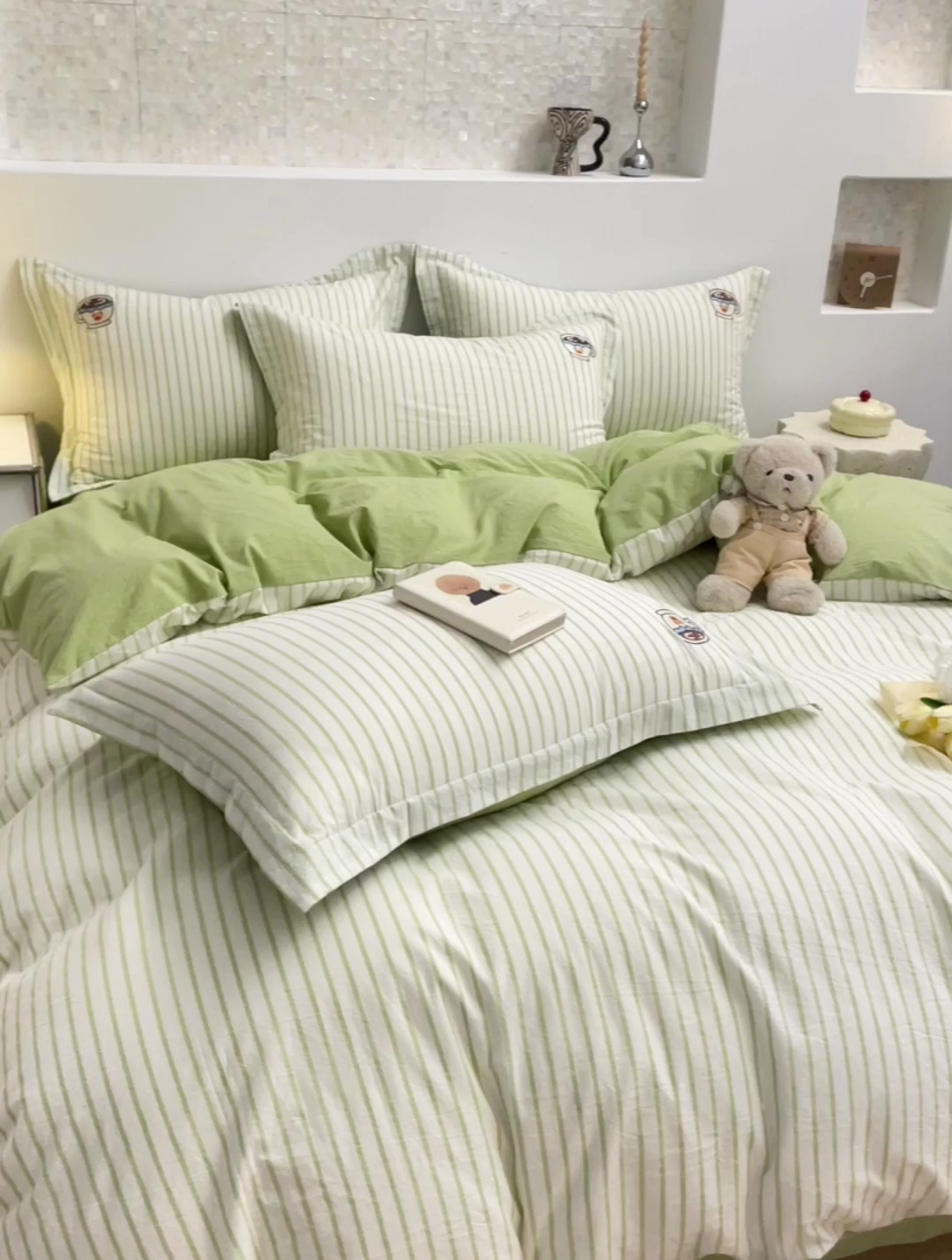 91家纺网 家纺一手货源 找家纺 娜娜 2024新款全棉色织水洗棉套件 维尼熊-草绿