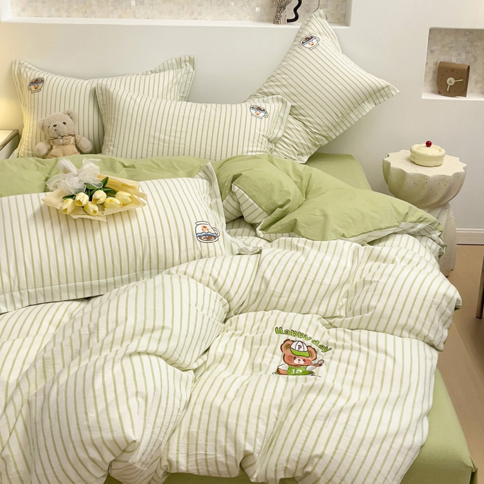 91家纺网 家纺一手货源 找家纺 娜娜 2024新款全棉色织水洗棉套件 维尼熊-草绿