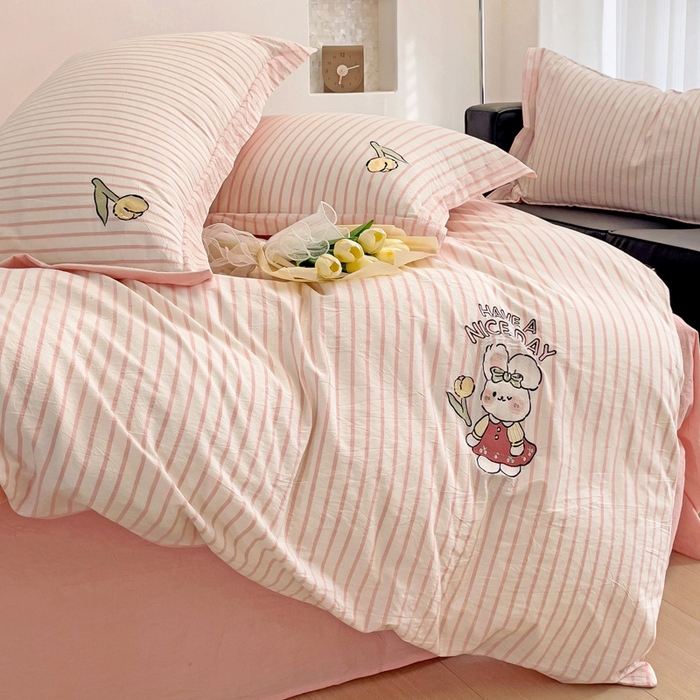 91家纺网 家纺一手货源 找家纺 娜娜 2024新款全棉色织水洗棉套件 俏皮兔-粉