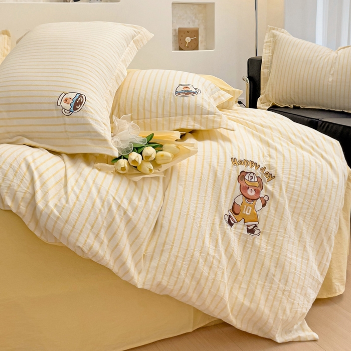 91家纺网 家纺一手货源 找家纺 娜娜 2024新款全棉色织水洗棉套件 维尼熊-黄