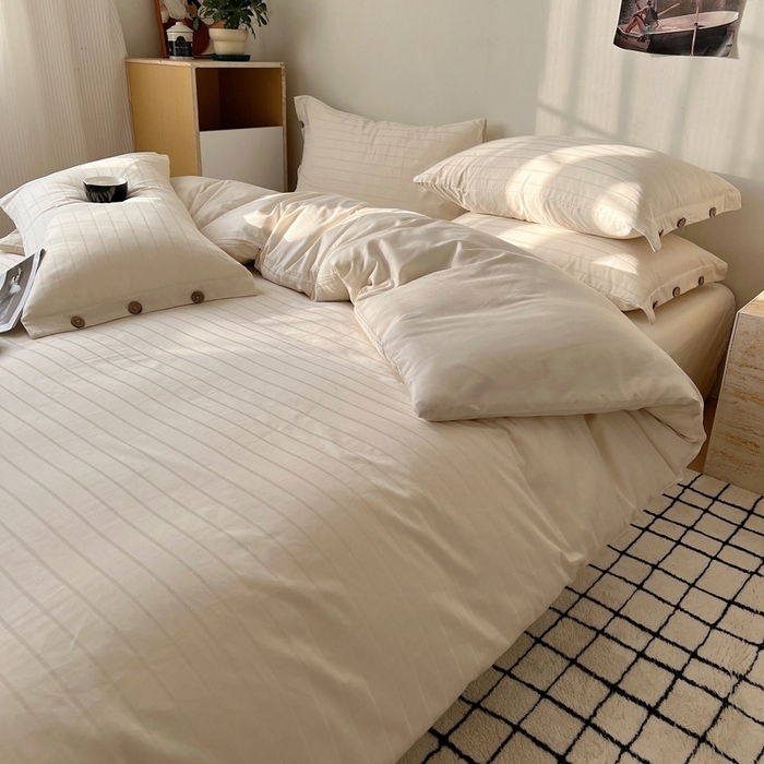 91家纺网 家纺一手货源 找家纺 三朵家纺 2024新款春夏无印侘寂风提花长绒棉四件套 宽条-白鹭