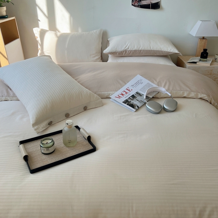 91家纺网 家纺一手货源 找家纺 三朵家纺 2024新款春夏无印侘寂风提花长绒棉四件套 白鹭+奶棕