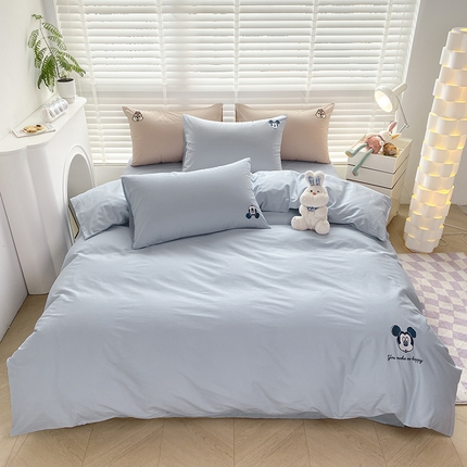 91家纺网 家纺一手货源 找家纺 猪先生 2024新款迪士尼全棉40支水洗棉绣花四件套 米奇霁色