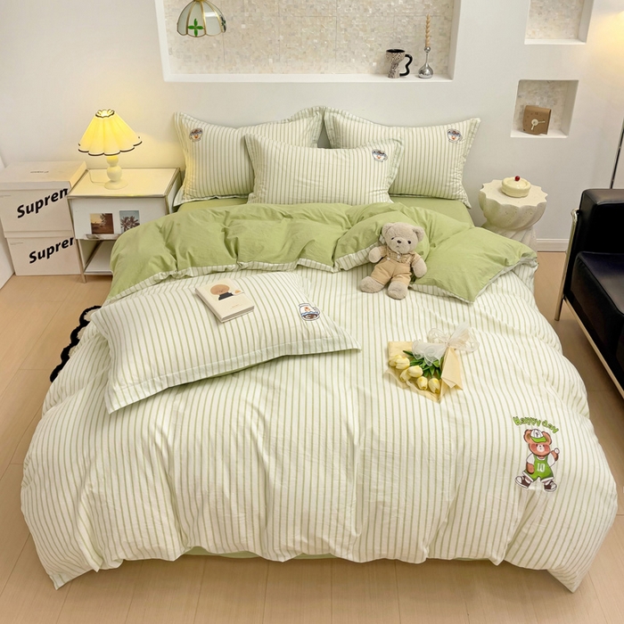 91家纺网 家纺一手货源 找家纺 娜娜 2024新款全棉色织水洗棉套件 维尼熊-草绿