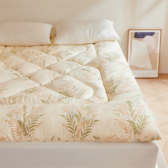 91家纺网 家纺一手货源 找家纺 富威堡家纺 2025新款植物羊绒棉花床垫 花田锦簇