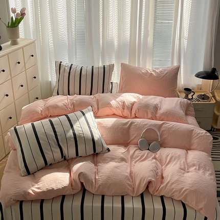 91家纺网 家纺一手货源 找家纺 （总）奈颜 2024新款水洗双层纱爆款双拼条纹四件套