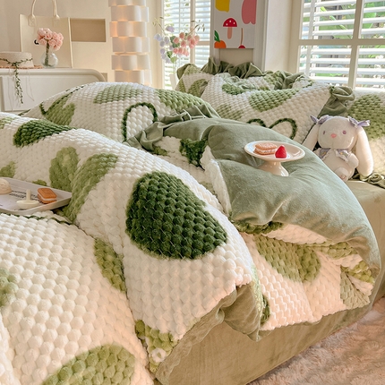 91家纺网 家纺一手货源 找家纺 2023新款8.5斤特厚300克豆豆绒牛奶绒提花乌龟绒雕花绒印花四件套