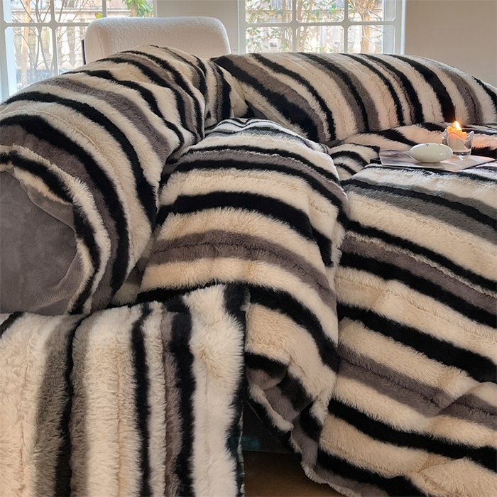 91家纺网 家纺一手货源 找家纺 罗优家纺 2024新款兔兔绒四件套-时光系列 时光-黑白条