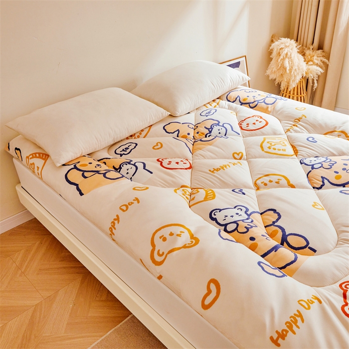 91家纺网 家纺一手货源 找家纺 富威堡家纺 2025新款植物羊绒棉花床垫 乖巧可爱