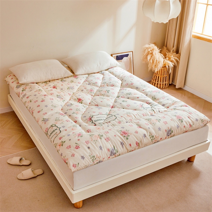 91家纺网 家纺一手货源 找家纺 富威堡家纺 2025新款植物羊绒棉花床垫 梦想花园