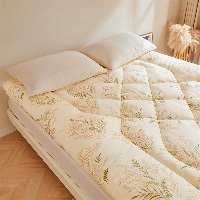 91家纺网 家纺一手货源 找家纺 富威堡家纺 2025新款植物羊绒棉花床垫 花田锦簇