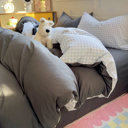 91家纺网 家纺一手货源 找家纺 （总）阿曼达 2024新款ins博主风ins奶油格子纯色双拼混搭四件套美拉德条纹简约款亲肤软糯四件套