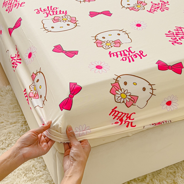 91家纺网 家纺一手货源 找家纺 金丝鸟家纺 2024新款全棉三丽鸥系列床笠 领结kt