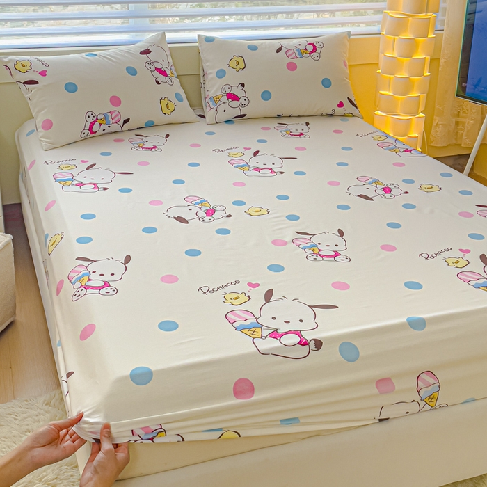 91家纺网 家纺一手货源 找家纺 金丝鸟家纺 2024新款全棉三丽鸥系列床笠 波点帕恰狗