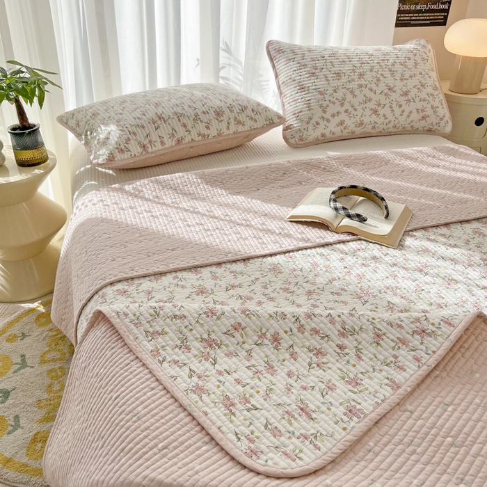 91家纺网 家纺一手货源 找家纺 茉夕家纺 2024新款纯棉斜纹13372双面纯棉床盖 浪漫花丛