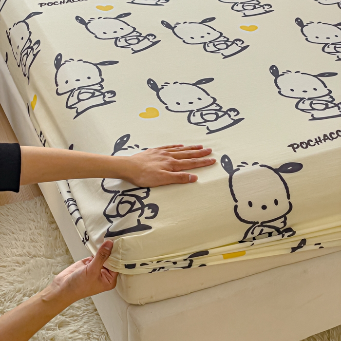 91家纺网 家纺一手货源 找家纺 金丝鸟家纺 2024新款全棉三丽鸥系列床笠 爱心黑白帕恰狗