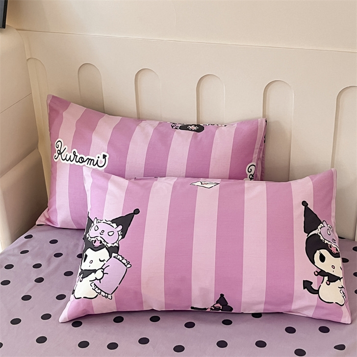 91家纺网 家纺一手货源 找家纺 呗旺鹿 2024新款三丽鸥系列全棉四件套 竖条库洛米