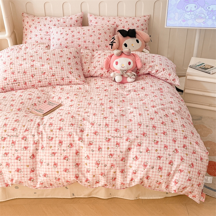 91家纺网 家纺一手货源 找家纺 呗旺鹿 2024新款三丽鸥系列全棉四件套 小小美乐蒂