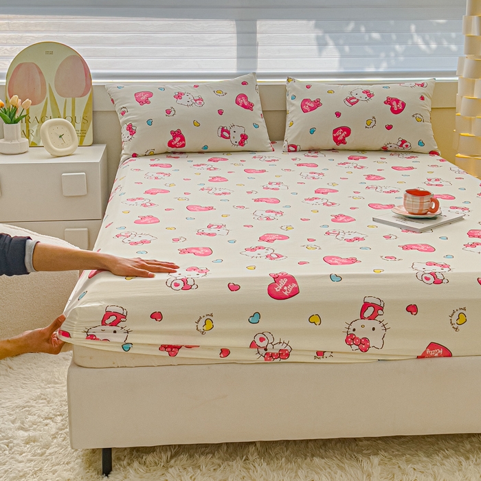 91家纺网 家纺一手货源 找家纺 金丝鸟家纺 2024新款全棉三丽鸥系列床笠 爱心kt