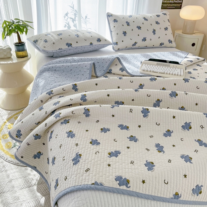 91家纺网 家纺一手货源 找家纺 茉夕家纺 2024新款纯棉斜纹13372双面纯棉床盖 蓝象北鼻