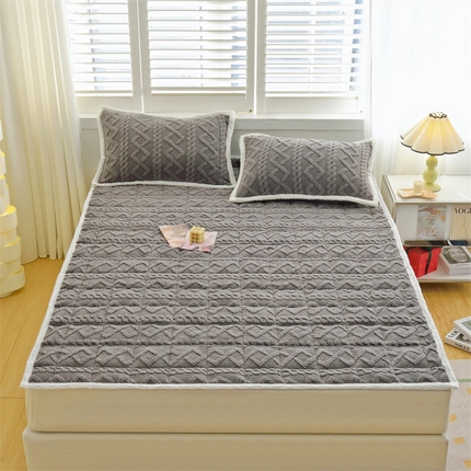 91家纺网 家纺一手货源 找家纺 凌云家纺 2025新款A类牛奶绒塔芙蓉床垫床褥 古典灰