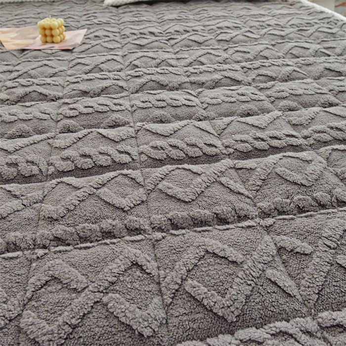 91家纺网 家纺一手货源 找家纺 凌云家纺 2025新款A类牛奶绒塔芙蓉床垫床褥 古典灰