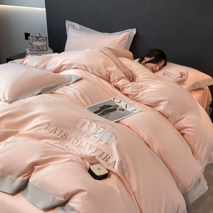 91家纺网 家纺一手货源 找家纺 遇见家居生活馆 2024新款亲肤磨毛刺绣四件套-克洛伊 克洛伊-嫩粉