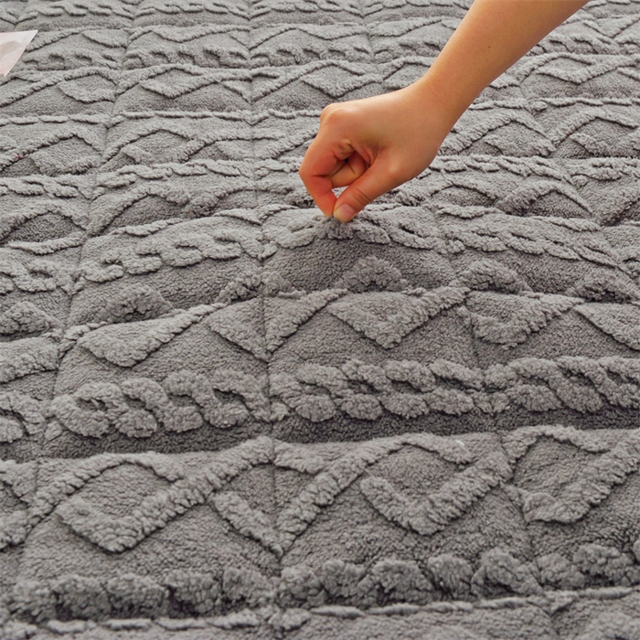 91家纺网 家纺一手货源 找家纺 凌云家纺 2025新款A类牛奶绒塔芙蓉床垫床褥 古典灰