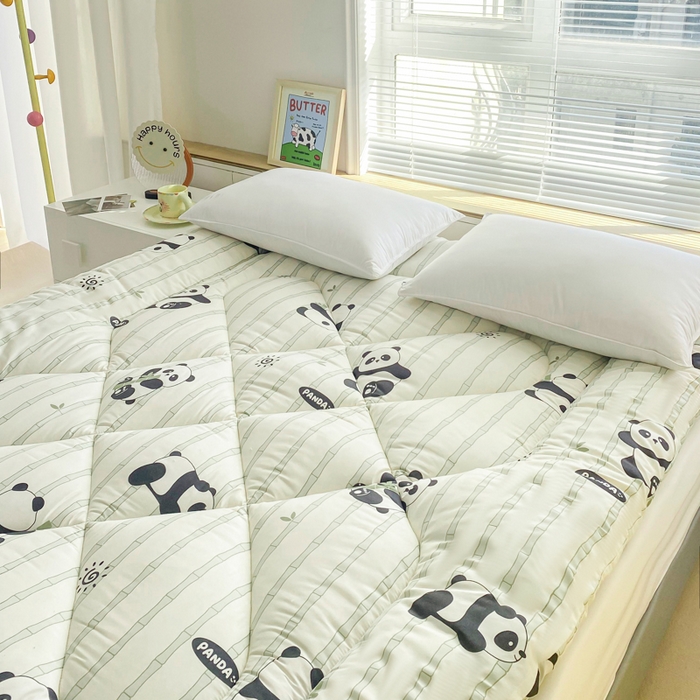 91家纺网 家纺一手货源 找家纺 缦卡琳家纺 2024新款活性生态棉大豆床垫 国宝嘟嘟