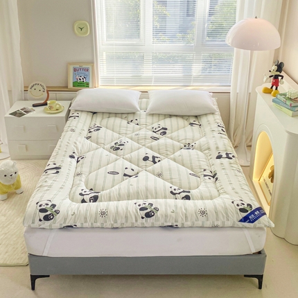 91家纺网 家纺一手货源 找家纺 缦卡琳家纺 2024新款活性生态棉大豆床垫 国宝嘟嘟