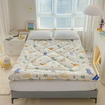 91家纺网 家纺一手货源 找家纺 缦卡琳家纺 2024新款活性生态棉大豆床垫 恐龙派对