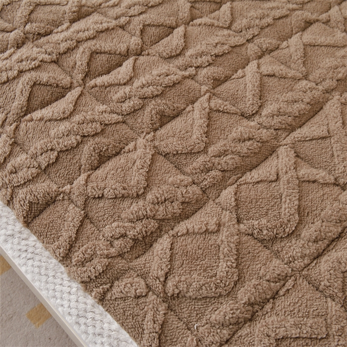 91家纺网 家纺一手货源 找家纺 凌云家纺 2025新款A类牛奶绒塔芙蓉可机洗可折叠床垫床褥 卡其