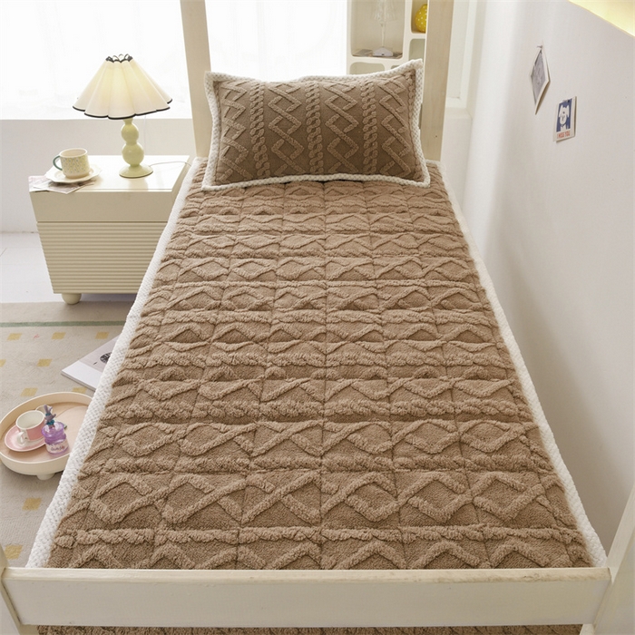 91家纺网 家纺一手货源 找家纺 凌云家纺 2025新款A类牛奶绒塔芙蓉可机洗可折叠床垫床褥 卡其