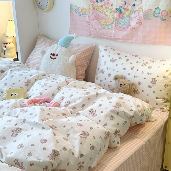 91家纺网 家纺一手货源 找家纺 昔可家纺 2024新款小清新系列全棉四件套 洛丽塔小粉熊