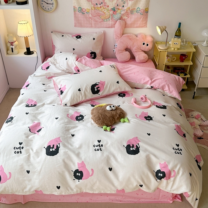 91家纺网 家纺一手货源 找家纺 昔可家纺 2024新款潮趣卡通系列全棉四件套 煤球猫猫