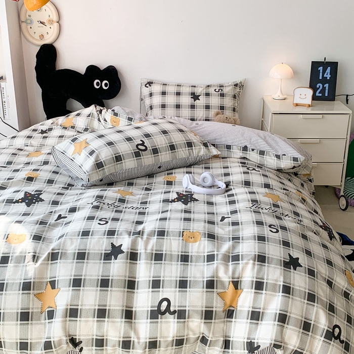 91家纺网 家纺一手货源 找家纺 昔可家纺 2023新款12月卡通全棉四件套 格子小星星