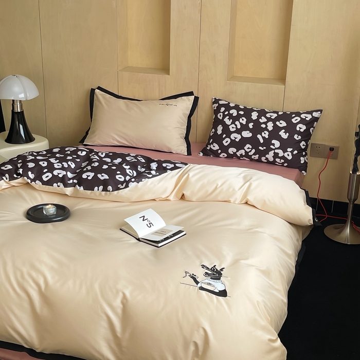 91家纺网 家纺一手货源 找家纺 （总）赫帛 2024新款50s缎纹数码印花长绒棉刺绣四件套-龙须面