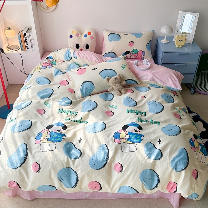 91家纺网 家纺一手货源 找家纺 昔可家纺 2024新款潮趣卡通系列全棉四件套 奶牛块狗狗