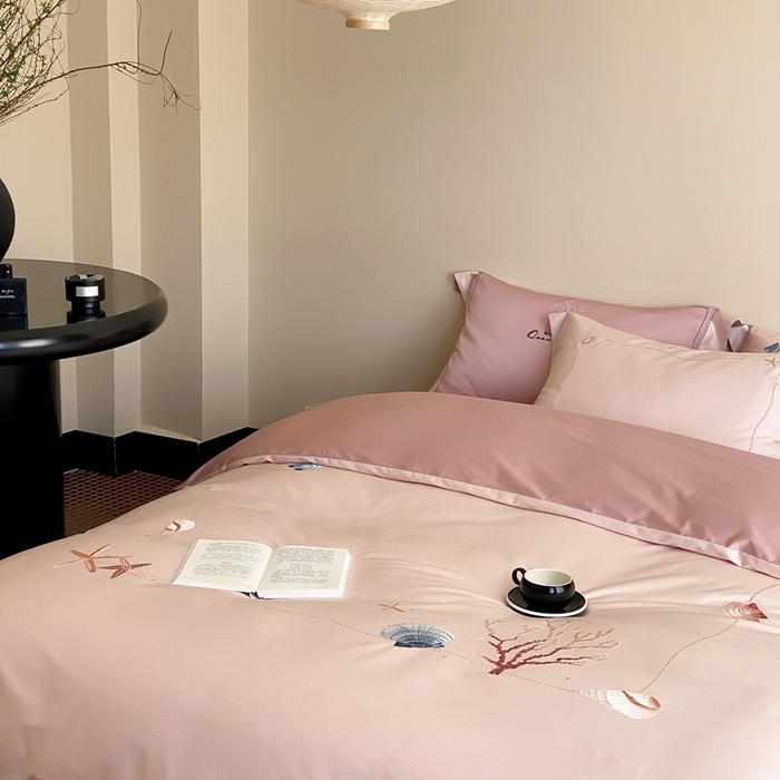 91家纺网 家纺一手货源 找家纺 （总）赫帛 2024新款50s缎纹数码印花长绒棉刺绣四件套-海洋之星