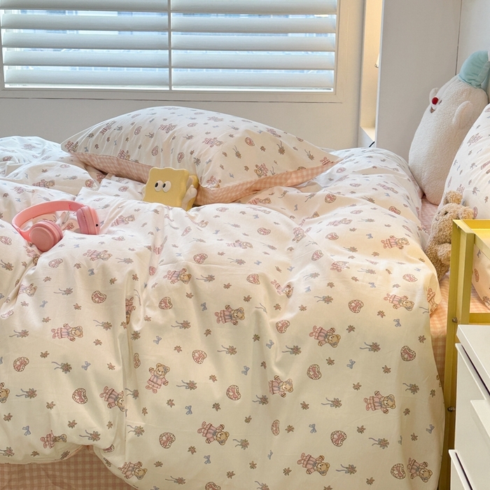 91家纺网 家纺一手货源 找家纺 昔可家纺 2024新款小清新系列全棉四件套 洛丽塔小粉熊