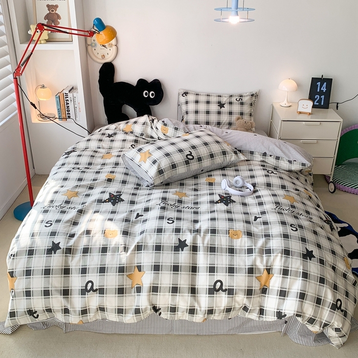 91家纺网 家纺一手货源 找家纺 昔可家纺 2023新款12月卡通全棉四件套 格子小星星